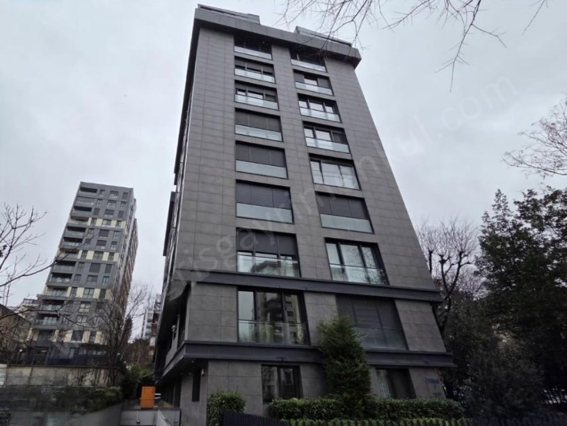 İSTANBUL KADIKÖY  ŞIK BİNADA EBEVEYN BANYOLU 90NET (3+1)