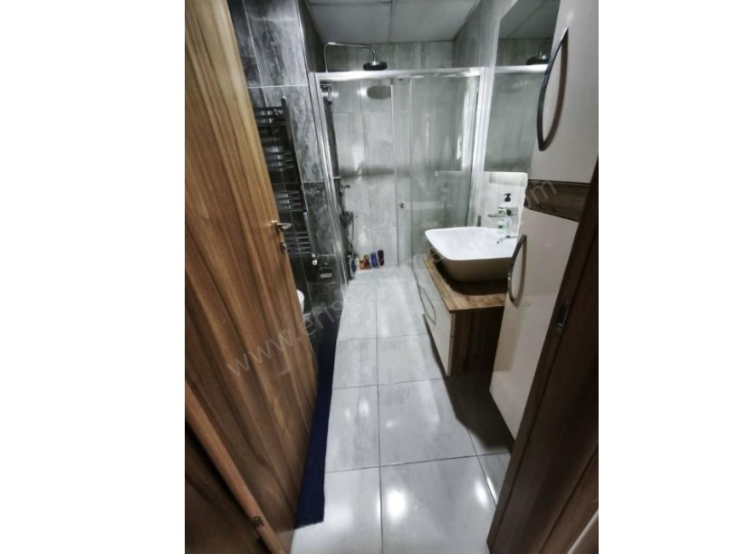 İSTANBUL KADIKÖY GÖZTEPE ÇEMENZARDA 2+1 BALKONLU FERAH DAİRE