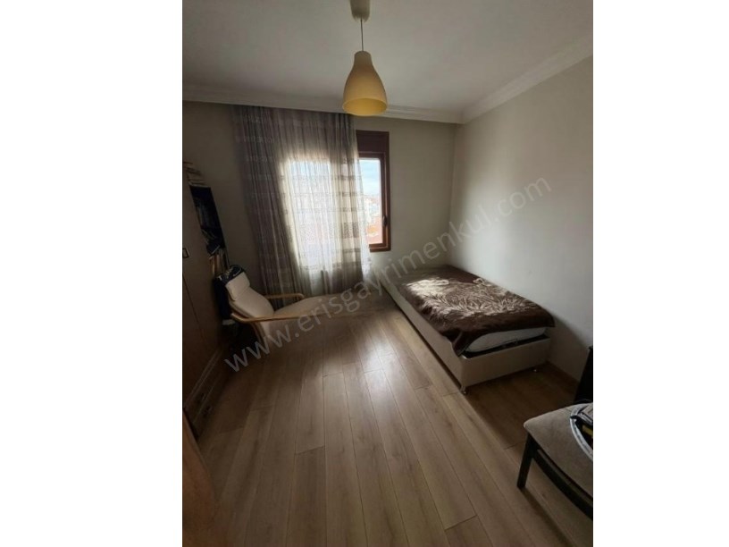 İSTANBUL KADIKÖY GÖZTEPE ÇEMENZARDA 2+1 BALKONLU FERAH DAİRE