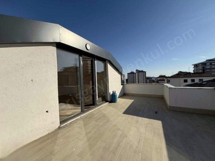 İSTANBUL KADIKÖY Deniz Manzaralı 4+2 170 m2 Dubleks Teraslı Sıfır