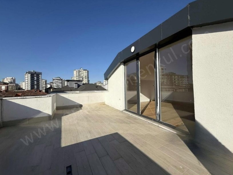 İSTANBUL KADIKÖY Deniz Manzaralı 4+2 170 m2 Dubleks Teraslı Sıfır