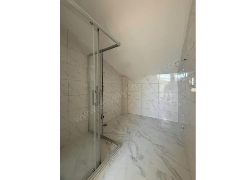 İSTANBUL KADIKÖY Deniz Manzaralı 4+2 170 m2 Dubleks Teraslı Sıfır