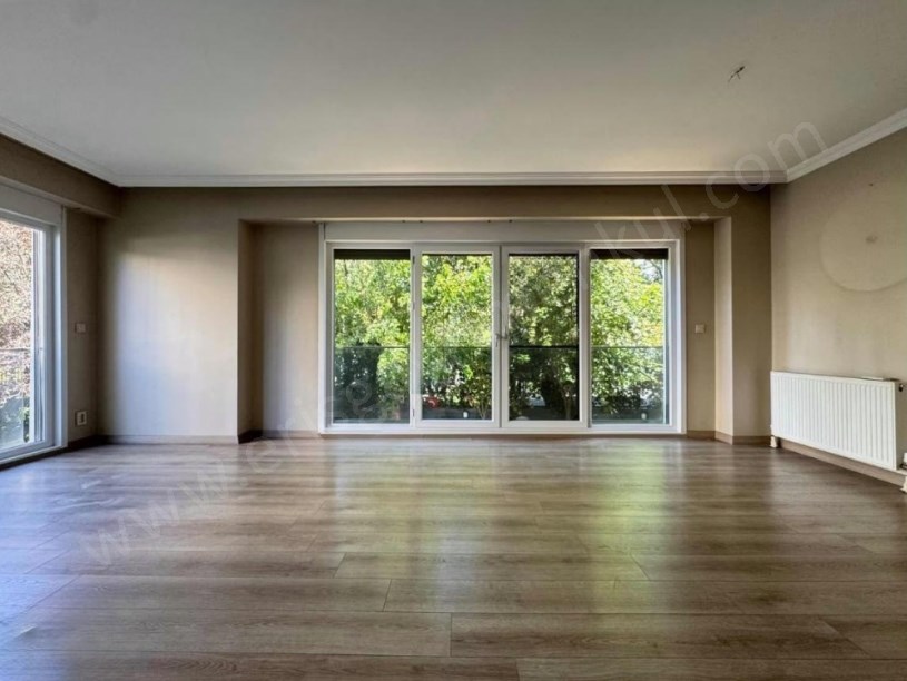 İSTANBUL KADIKÖY ERENKÖY MİNİBÜS CD. ÇOK YAKIN GÜVENLİKLİ SİTE 3+1 125m2