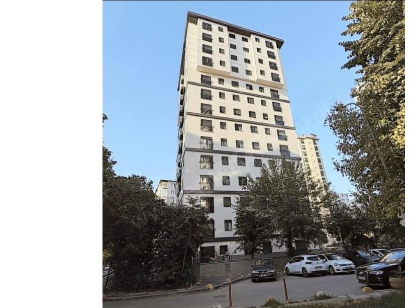 İSTANBUL KADIKÖY AYŞEÇAVUŞ METROYA YÜRÜME MESAFESINDE 3+1 DAIRE