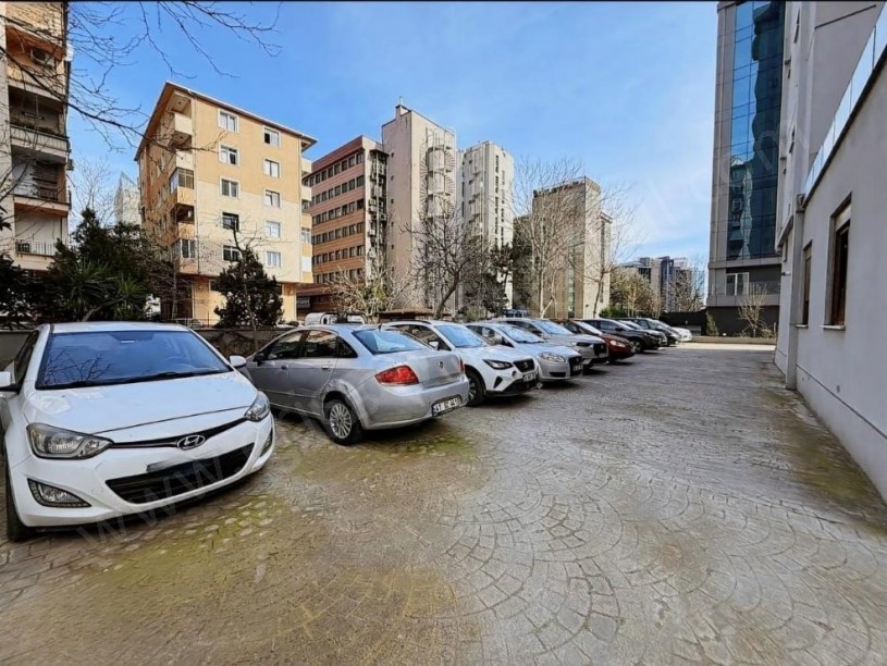 İSTANBUL KADIKÖY Kozyatağı Metro Ya Yakın Yeni Bina da 3+1 Satılık Daire