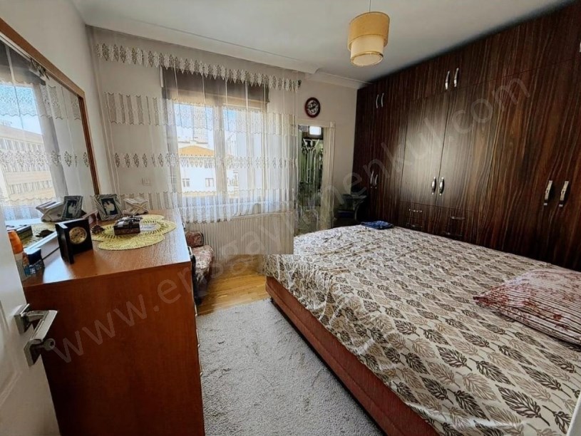 İSTANBUL KADIKÖY Kozyatağı Metro Ya Yakın Yeni Bina da 3+1 Satılık Daire