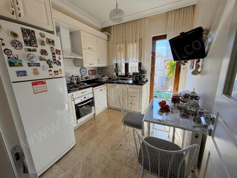 İSTANBUL KADIKÖY Kozyatağı Metro Ya Yakın Yeni Bina da 3+1 Satılık Daire