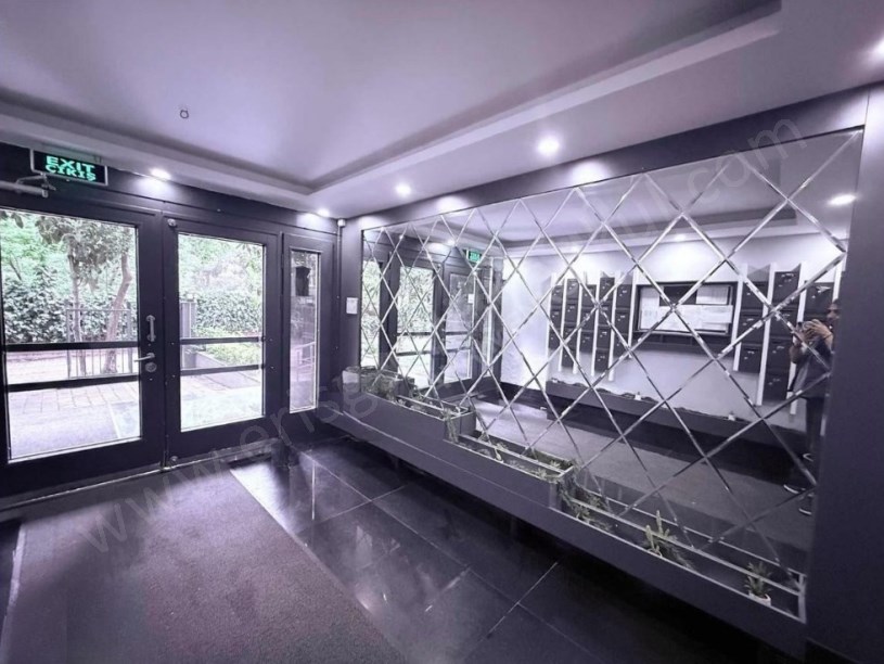 İSTANBUL KADIKÖY SUADİYE BAĞDAT CADDESİNE ÇOK YAKIN 5 YILLIK GENİŞ 2+1 DAİRE