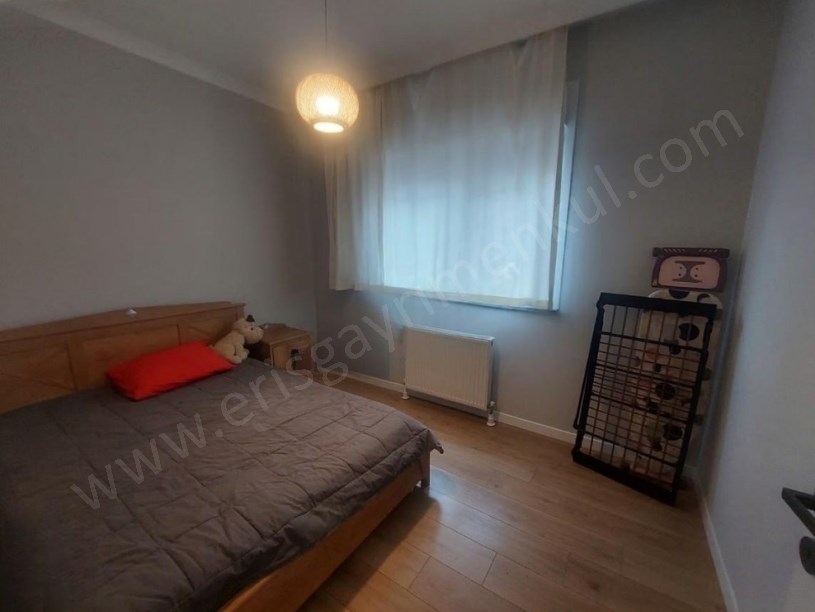 İSTANBUL KADIKÖY SATILIK ERENKÖY MİNİBÜS CADDESİNDE ÇATI DUPLEKSİ 5+1