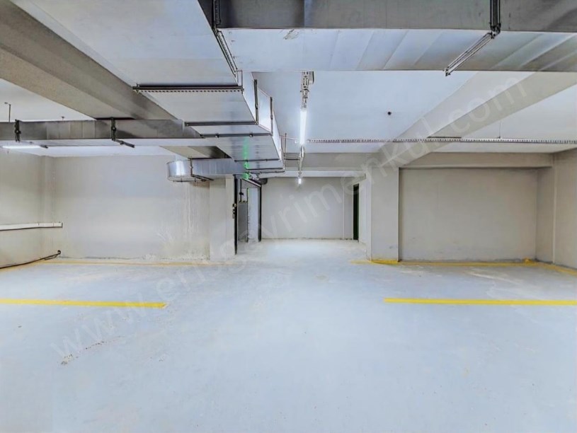 İSTANBUL KADIKÖY SUADİYEDE BAĞDAT CADDESİNE KOMŞU, 2+1 BALKONLU DAİRE