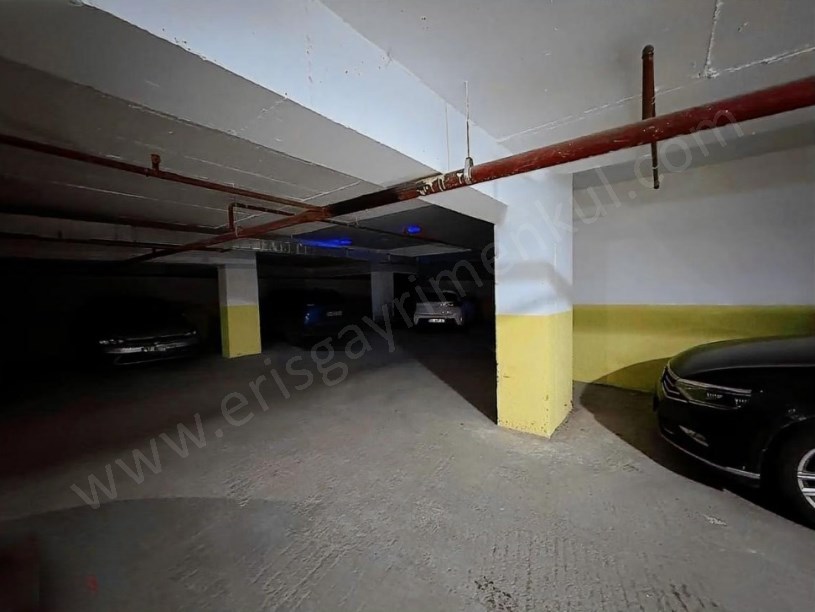 İSTANBUL KADIKÖY GENÇ BİNADA ATATÜRK CADDESİNE YÜRÜME MESAFESİNDE 2+1 SATILIK