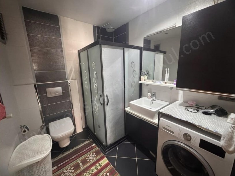 İSTANBUL KADIKÖY SAHRAYICEDİT  3+1 ARA KAT SATILIK DAİRE