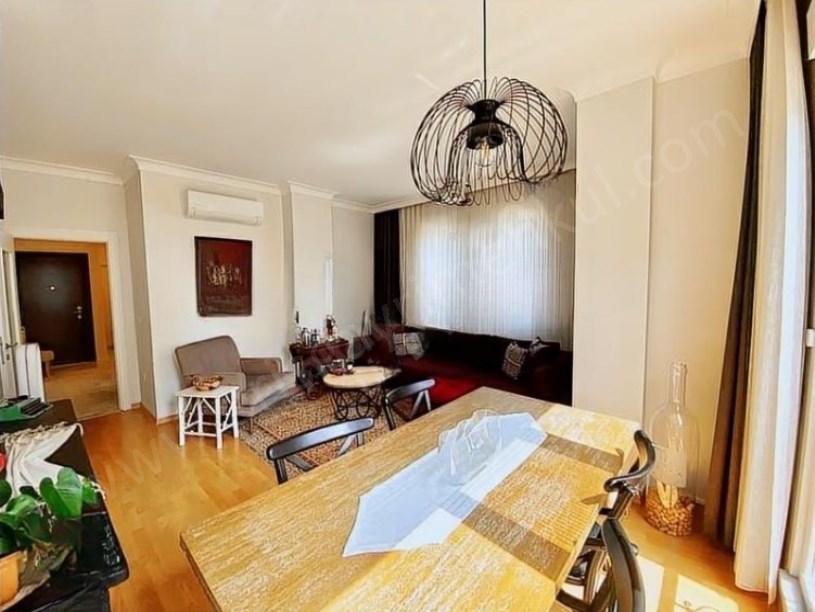 İSTANBUL Kadıköy Kaptan Arifte Metro Yakını, Masrafsız ve Ferah 2+1 90m2