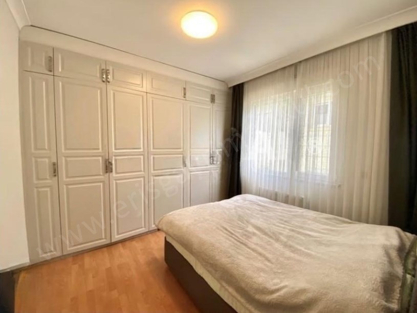 İSTANBUL Kadıköy Kaptan Arifte Metro Yakını, Masrafsız ve Ferah 2+1 90m2