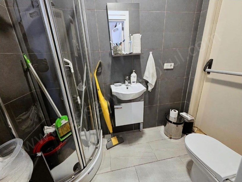 İSTANBUL KADIKÖY Göztepede 130M2 3+1 Balkonlu Ferah Satılık Daire