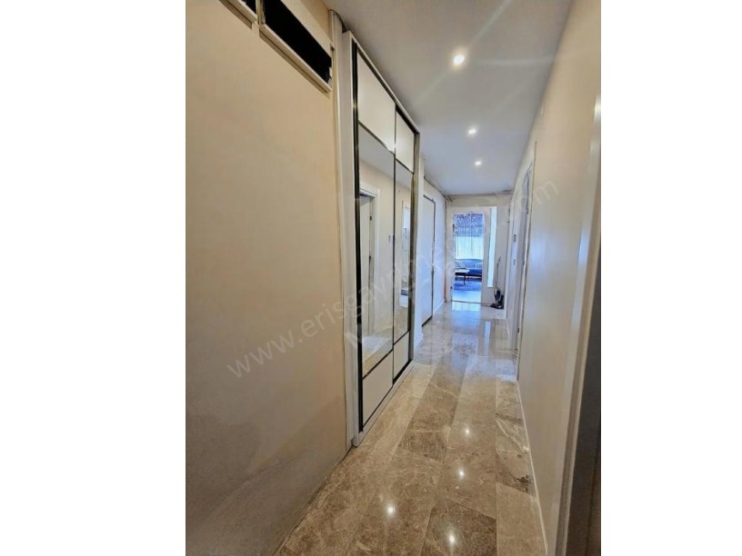 İSTANBUL KADIKÖY Göztepede 130M2 3+1 Balkonlu Ferah Satılık Daire