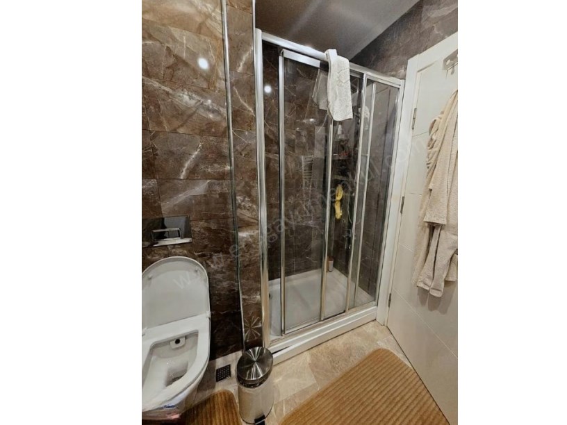 İSTANBUL KADIKÖY Göztepede 130M2 3+1 Balkonlu Ferah Satılık Daire