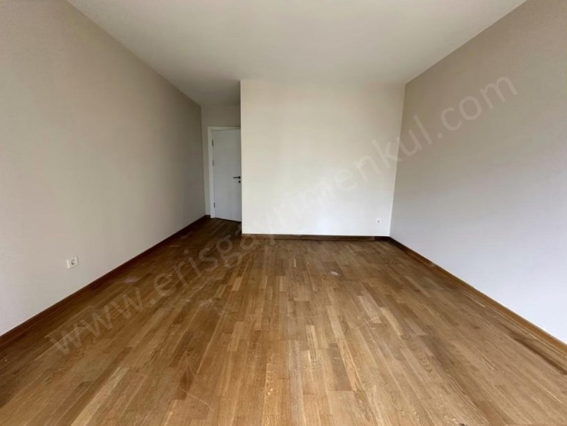 İSTANBUL KADIKÖY SATILIK ERENKÖYDE 3+1 140m2 İSKANLI GENİŞ