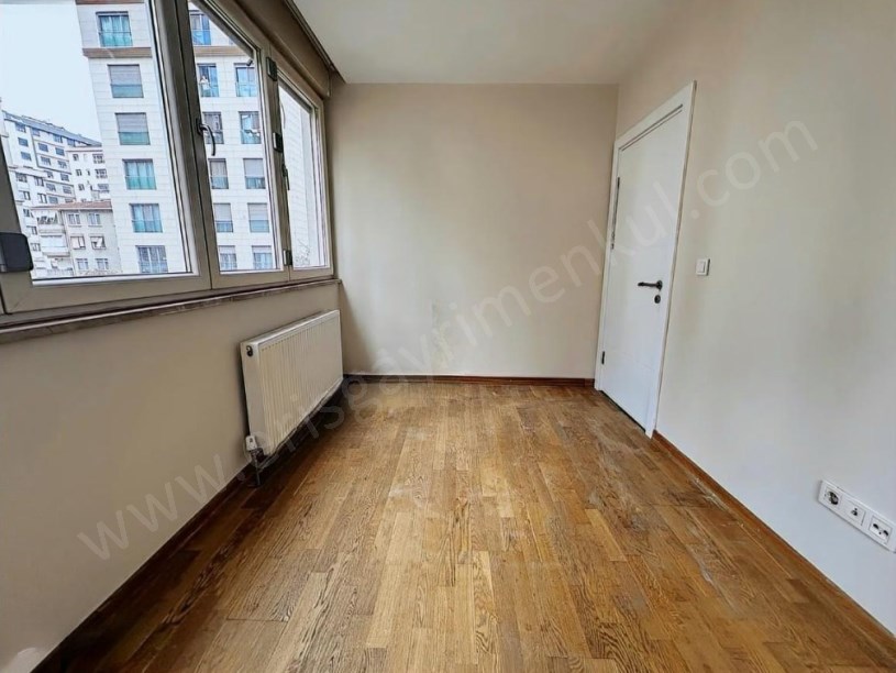 İSTANBUL KADIKÖY SATILIK ERENKÖYDE 3+1 140m2 İSKANLI GENİŞ