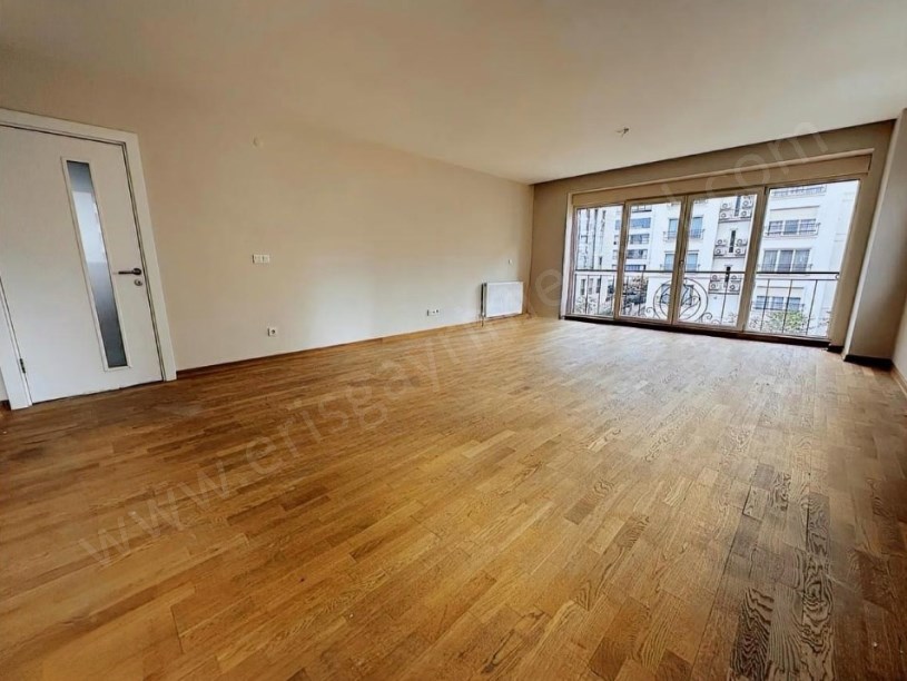 İSTANBUL KADIKÖY SATILIK ERENKÖYDE 3+1 140m2 İSKANLI GENİŞ