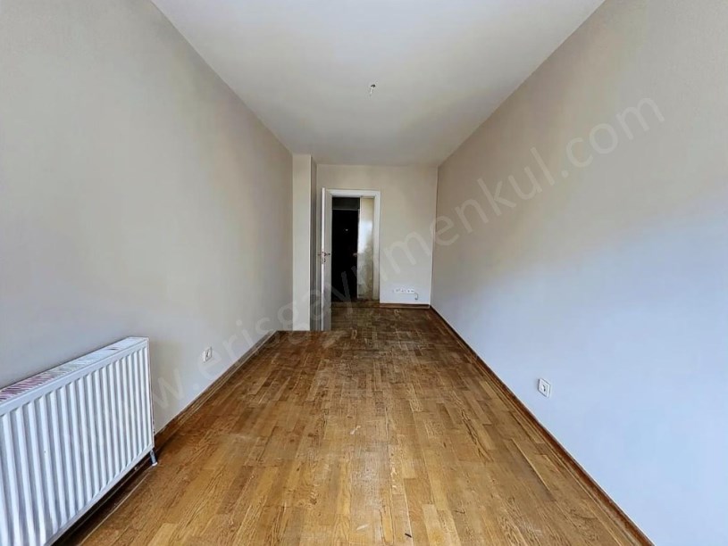 İSTANBUL KADIKÖY SATILIK ERENKÖYDE 3+1 140m2 İSKANLI GENİŞ