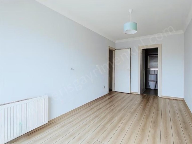 İSTANBUL KADIKÖY SAHRAYICEDİD,YENİ BİNADA 219 M2 4+1 (4 BANYO) SATILIK LÜKS DAİRE