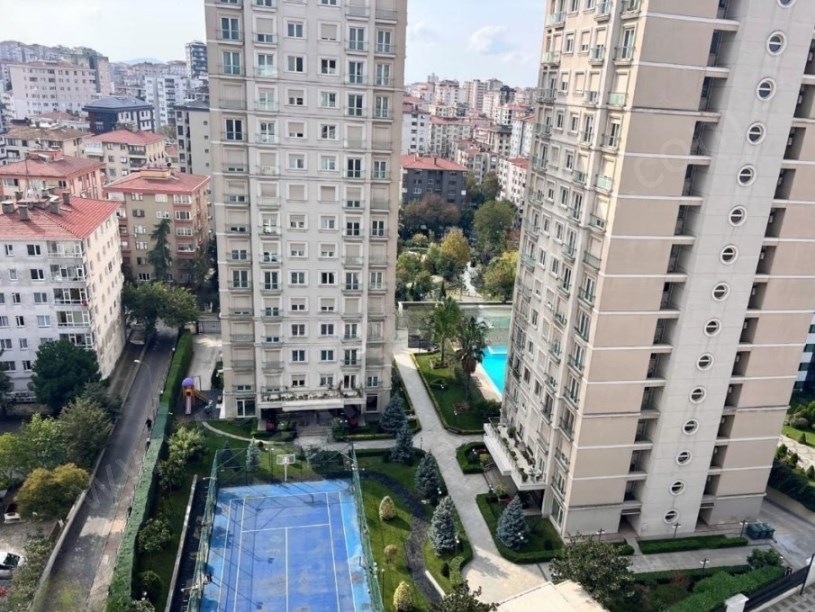 İSTANBUL KADIKÖY SAHRAYICEDİD,YENİ BİNADA 219 M2 4+1 (4 BANYO) SATILIK LÜKS DAİRE