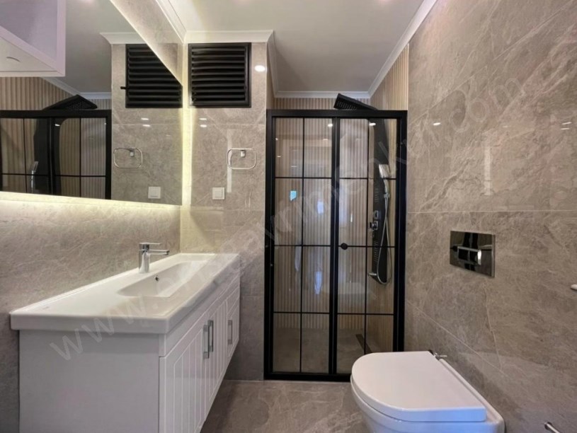 İSTANBUL KADIKÖY Suadiyede Bağdat Cd Komşu Balkonlu E.Banyolu Yeni 140M² 3+1 BOŞ