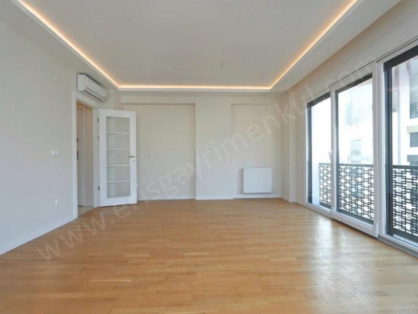 İSTANBUL KADIKÖY Suadiye Satılık Daire Kaçmaz Fırsat Çam ve Deniz Manzaralı, 3+1