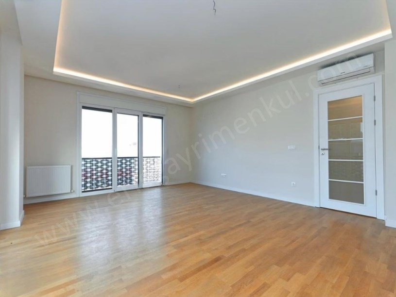 İSTANBUL KADIKÖY Suadiye Satılık Daire Kaçmaz Fırsat Çam ve Deniz Manzaralı, 3+1