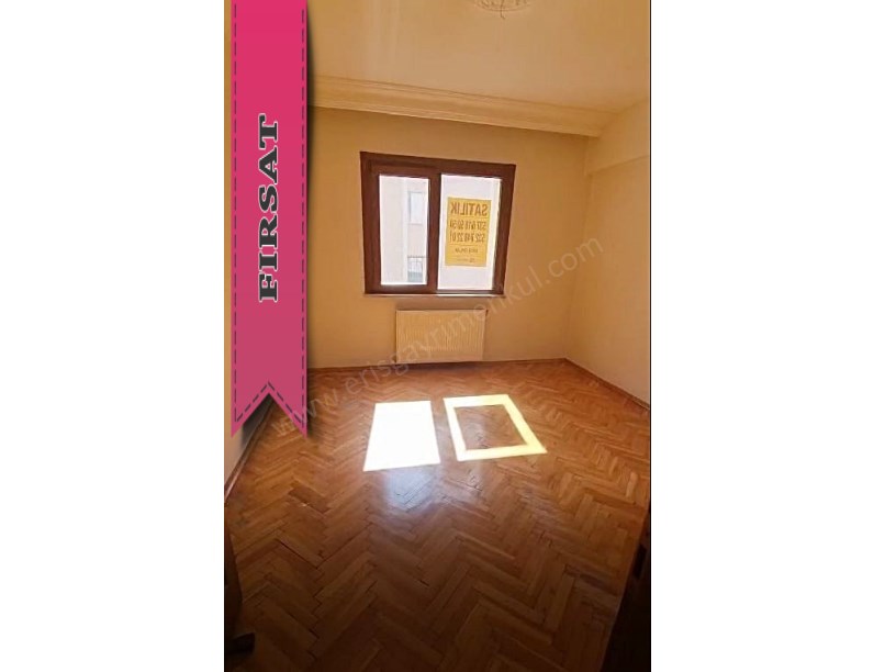 METROYA İST. YAKIN İKİ SOKAK ARASI BİNADA KOMBİLİ GENİŞ M2 3+1 DAİRE