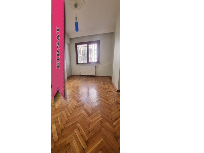 METROYA İST. YAKIN İKİ SOKAK ARASI BİNADA KOMBİLİ GENİŞ M2 3+1 DAİRE