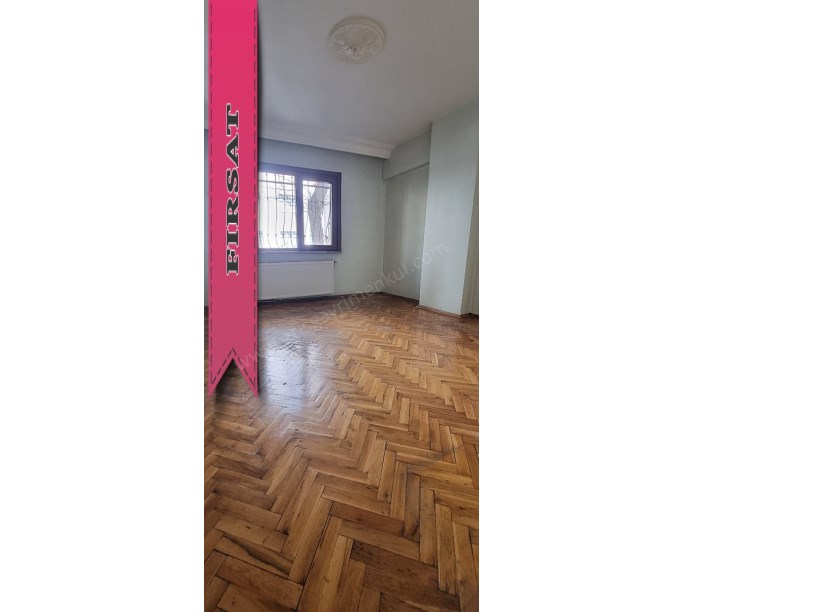 METROYA İST. YAKIN İKİ SOKAK ARASI BİNADA KOMBİLİ GENİŞ M2 3+1 DAİRE