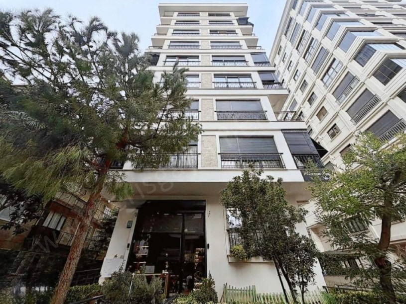 İSTANBBUL KADIKÖY Suadiye Bağdat Cad. Yakın 5 Yıllık 140 m2 3+1