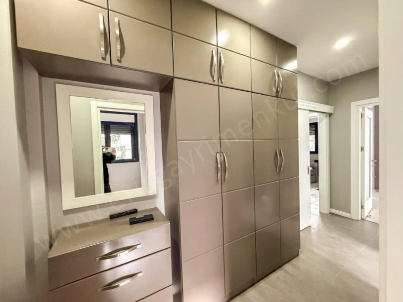 İSTANBUL KADIKÖY Suadiye Kaptan Arif Sokak Genç Binada Satılık 3+1 Boş Daire