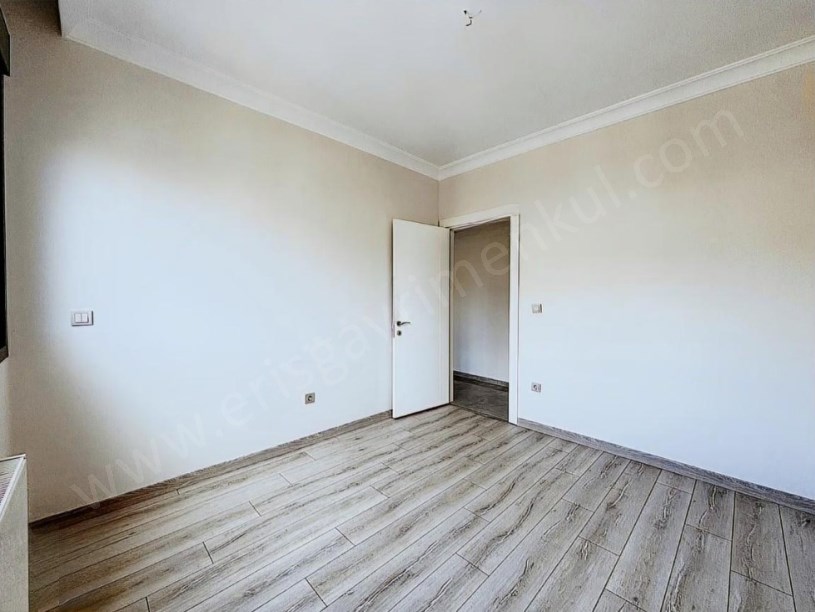 İSTANBUL KADIKÖY SUADİYEDE 3+1 NET 95M2 EBV BANYOLU FIRSAT DAİRE