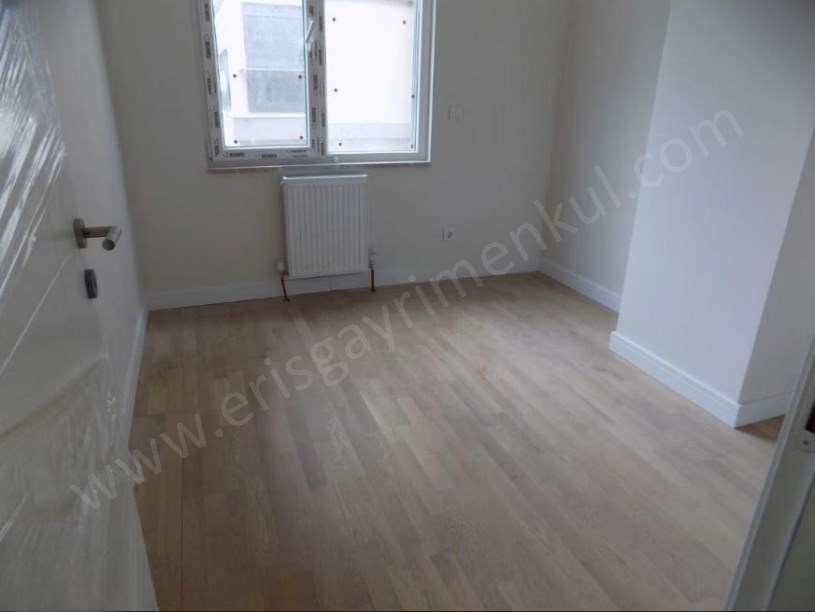 BAĞDAT CAD. YAKIN SIFIR BİNADA BALKONLU 2 BANYOLU 3+1 DAİRE CADDEBOSTAN KADIKÖY