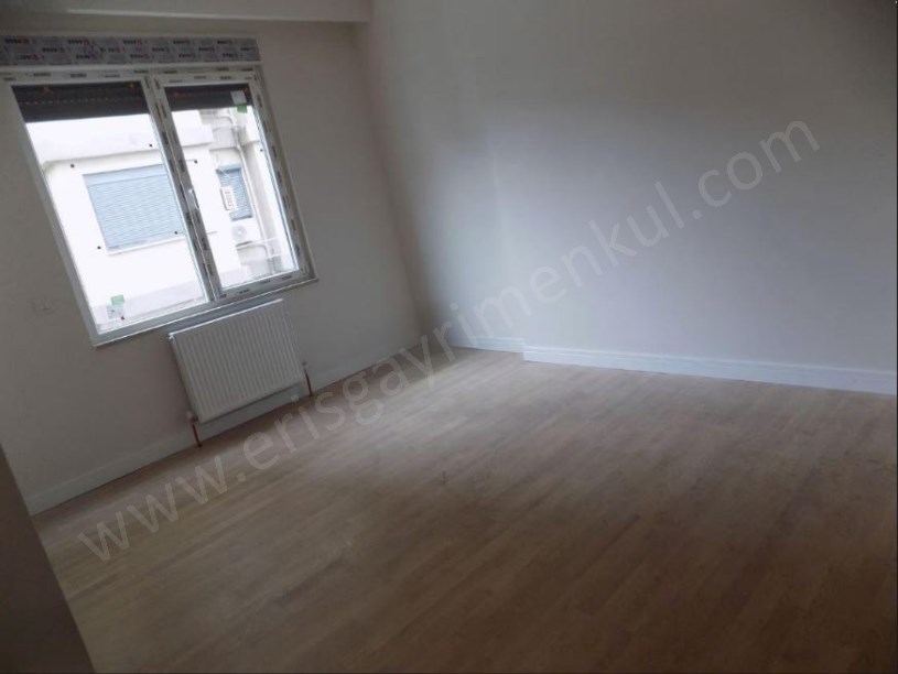 BAĞDAT CAD. YAKIN SIFIR BİNADA BALKONLU 2 BANYOLU 3+1 DAİRE CADDEBOSTAN KADIKÖY