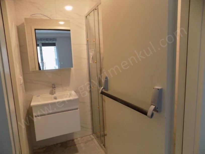 BAĞDAT CAD. YAKIN SIFIR BİNADA BALKONLU 2 BANYOLU 3+1 DAİRE CADDEBOSTAN KADIKÖY