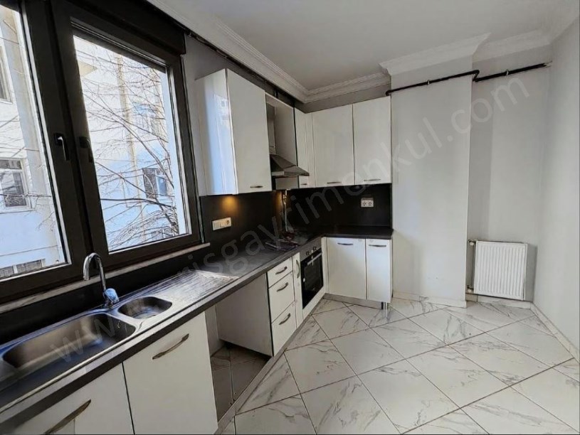 BAĞDAT CADDESİNE YAKIN 95 M2 NET KOMBİLİ 3+1 DAİRE ERENKÖY İSTANBUL
