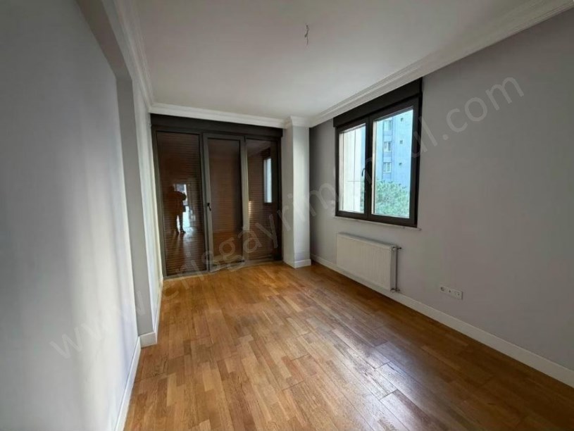 BAĞDAT CADDESİNE YAKIN 95 M2 NET KOMBİLİ 3+1 DAİRE ERENKÖY İSTANBUL