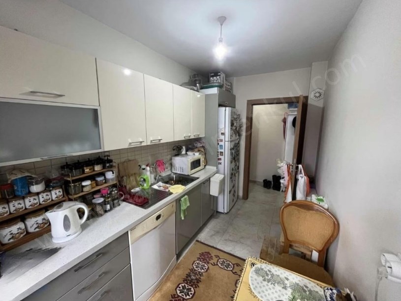 İSTANBUL KADIKÖY BOSTANCIDA YENİ BİNADA, BALKONLU 2+1 SATILIK DAİRE