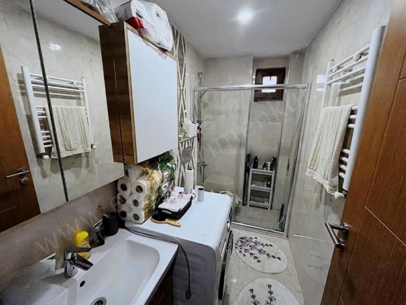 İSTANBUL KADIKÖY BOSTANCIDA YENİ BİNADA, BALKONLU 2+1 SATILIK DAİRE