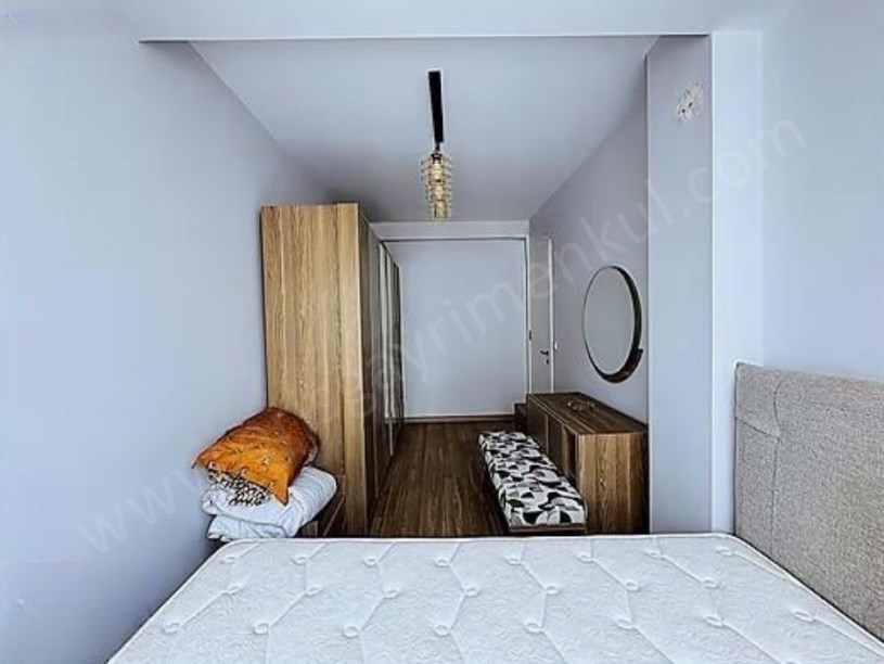 İSTANBUL KADIKÖY KOZYATAĞINDA PRESTİJLİ BİNADA KOZZY AVM YE YAKIN BALKONLU 2+1...