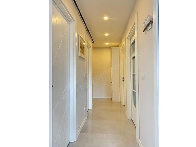 İSTANBUL KADIKÖY KOZYATAĞINDA PRESTİJLİ BİNADA KOZZY AVM YE YAKIN BALKONLU 2+1...