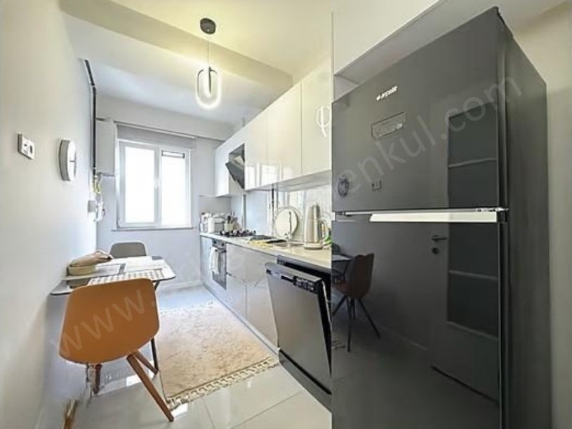 İSTANBUL KADIKÖY KOZYATAĞINDA PRESTİJLİ BİNADA KOZZY AVM YE YAKIN BALKONLU 2+1...