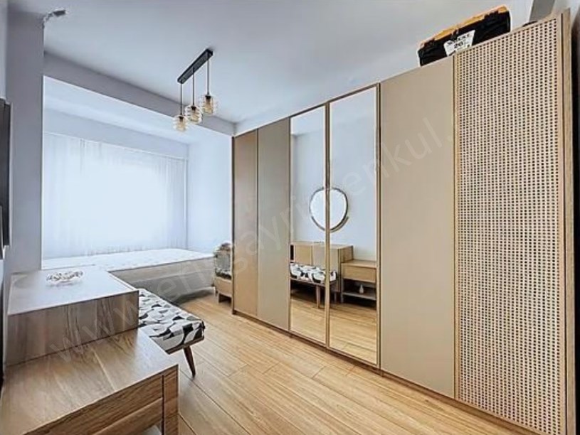 İSTANBUL KADIKÖY KOZYATAĞINDA PRESTİJLİ BİNADA KOZZY AVM YE YAKIN BALKONLU 2+1...