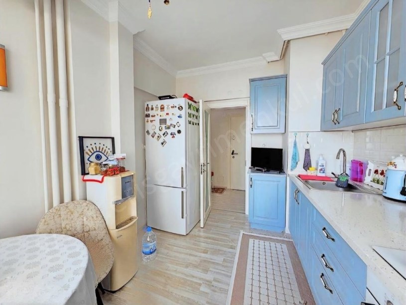 İSTANBUL KADIKÖY ERENKÖY MİNİBÜS YOLUNA 2. BİNADA BAKIMLI 3+1 SATILIK BOŞ DAİRE