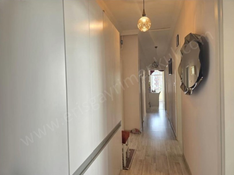 İSTANBUL KADIKÖY ERENKÖY MİNİBÜS YOLUNA 2. BİNADA BAKIMLI 3+1 SATILIK BOŞ DAİRE