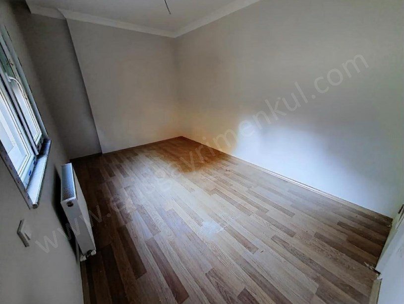 KOZYATAĞI ŞIK BİNADA KOZZYYE ÇOK YAKIN SIFIR FIRSAT BOŞ (2+1) IRSAT DAİRE